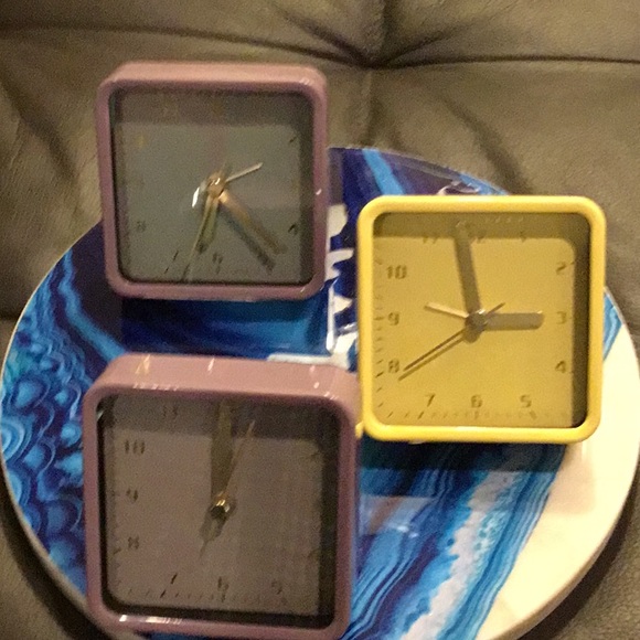 Alarm Clock - Picture 13 of 13